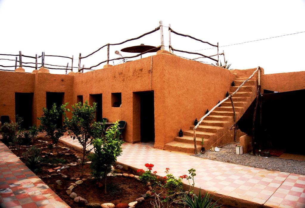 Tarmguist Bed & Breakfast Tighmert Bagian luar foto